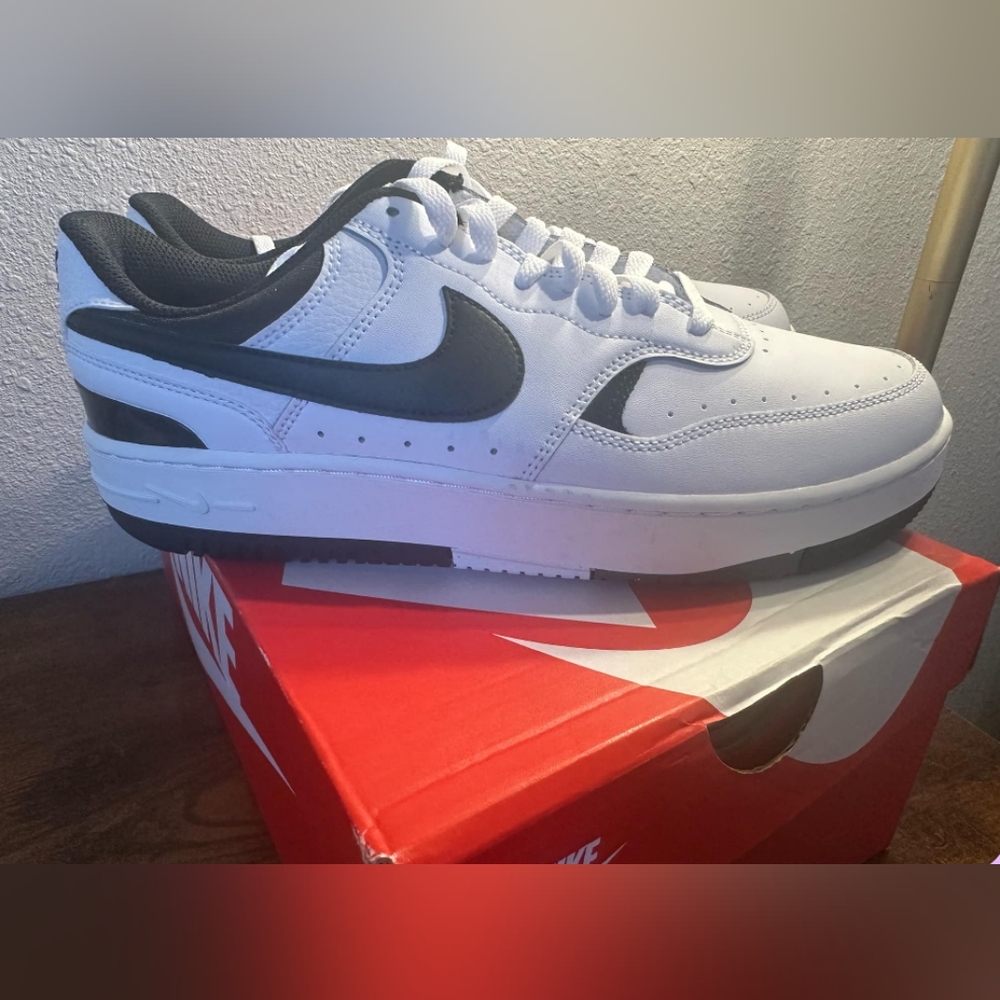 Nike